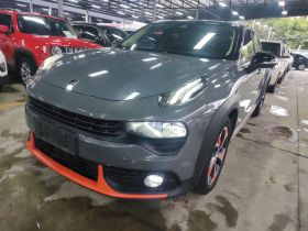 领克02 2019款 1.5T DCT两驱耀Pro版 国VI