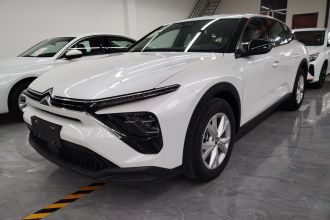 雪铁龙 凡尔赛C5 X 2025款 1.6T 海外版