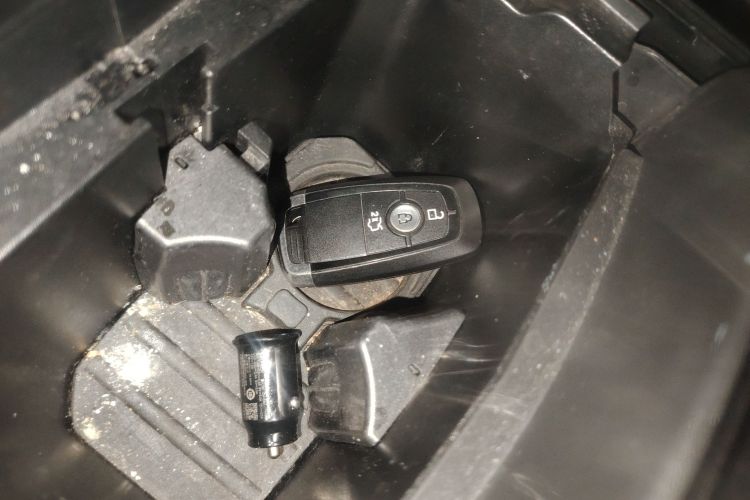 福特 锐界 2018款 改款 EcoBoost 245 两驱铂锐型 5座 国V中控内饰7001