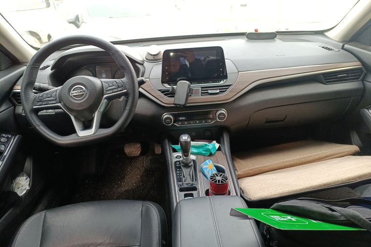 日产 天籁 2021款 2.0L XL 舒适版中控内饰12