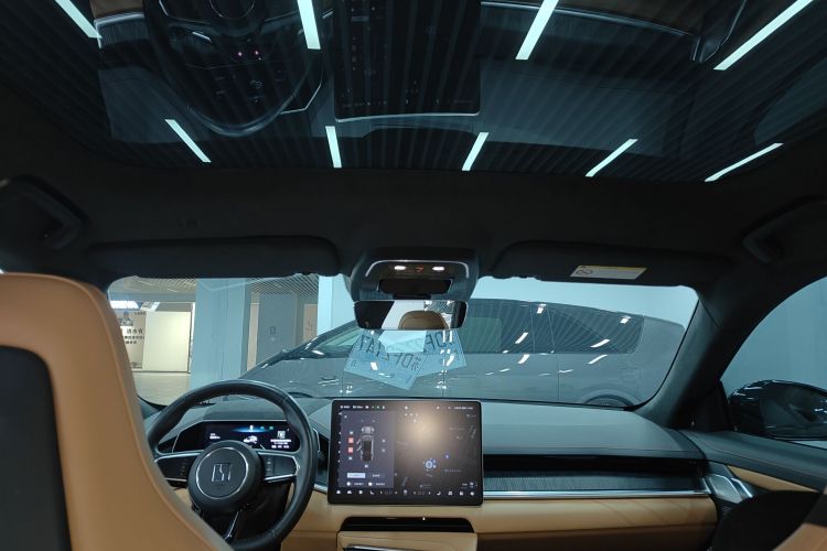 极氪001 2021款 超长续航双电机 YOU版中控内饰22