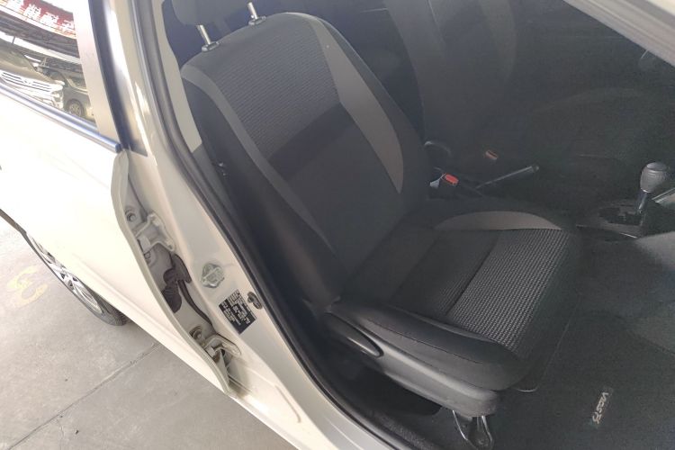 丰田 威驰FS 2021款 1.5L CVT锋驰版局部细节41