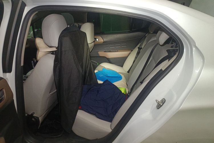 雪铁龙C4L 2019款 230THP 自动领先型中控内饰21