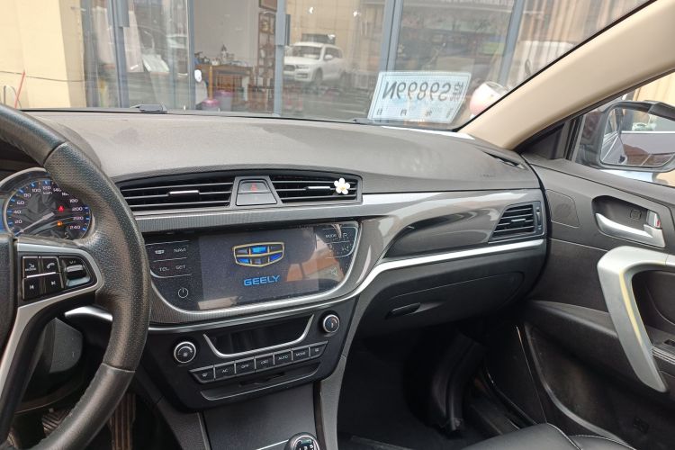 吉利汽车 帝豪 2017款 三厢百万款 1.5L 手动向上版中控内饰16