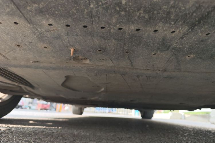 奥迪A6L 2018款 30周年年型 35 TFSI 时尚型局部细节9008