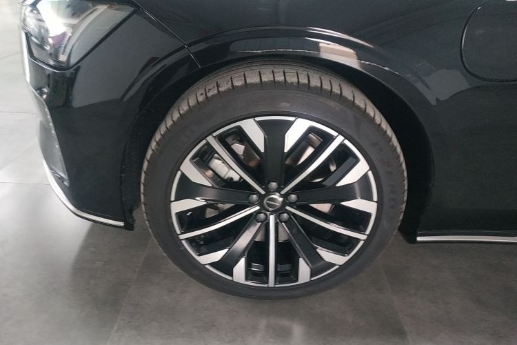 沃尔沃S90新能源 2026款 插电式混动 四驱长续航智逸豪华版车身外观6007