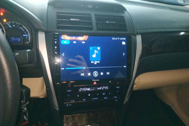 丰田 凯美瑞 2015款 2.0E 精英版中控内饰16