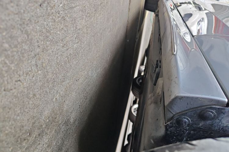 奔驰C级 2023款 C 260 L 运动版局部细节9001