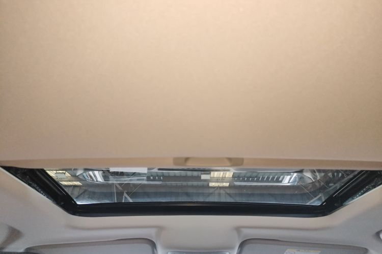 坦克300 2023款 越野版 2.0T 征服者中控内饰22