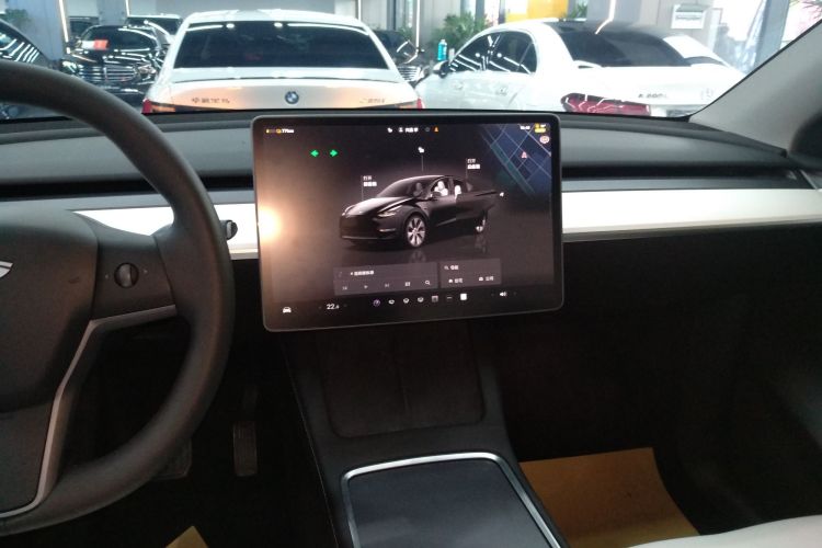 特斯拉 Model Y 2022款 改款 后轮驱动版中控内饰16