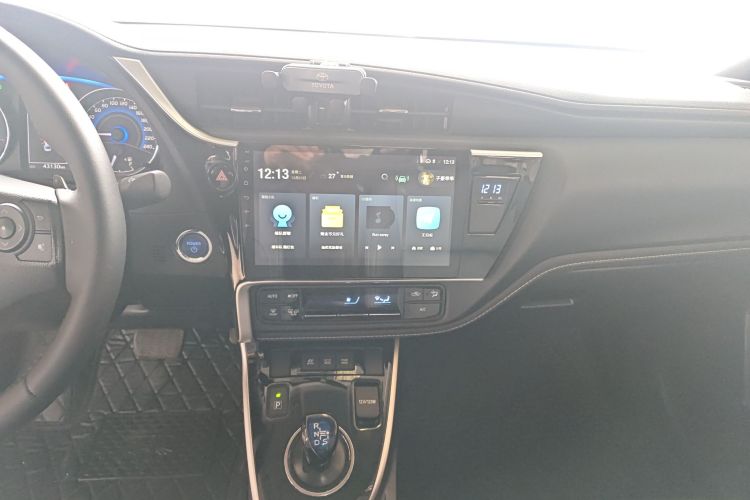 丰田 卡罗拉 2017款 改款双擎 1.8L E-CVT精英版中控内饰16