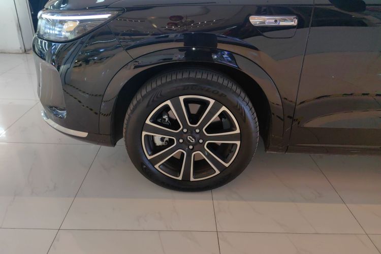 鸿蒙智行 问界M7 2024款 1.5T 智驾四驱Ultra版 5座车身外观6002