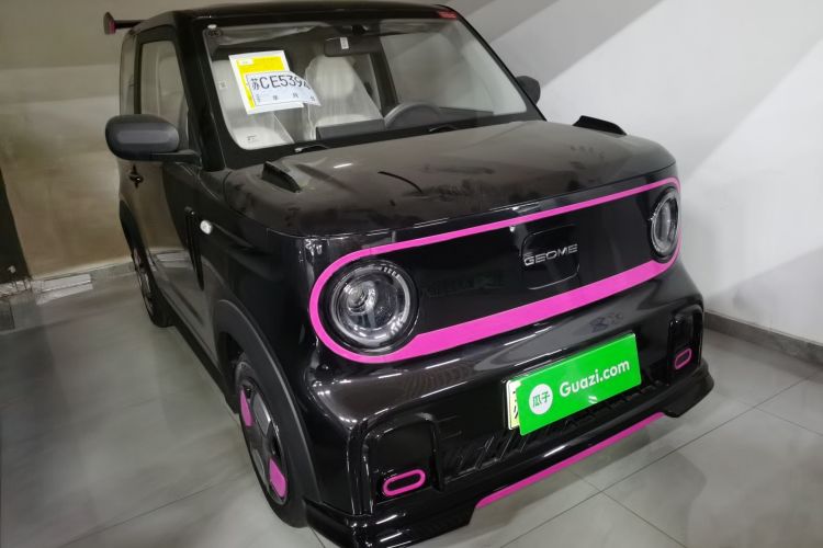 吉利银河 2025款 210km 熊猫卡丁车身外观3