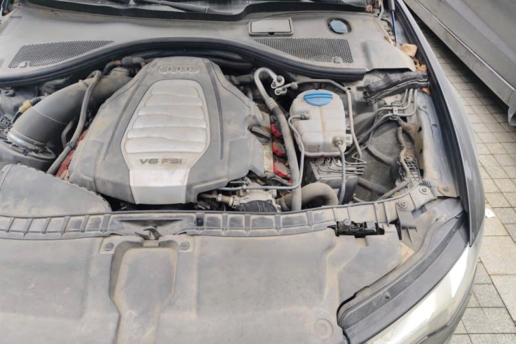 奥迪A6L 2012款 30 FSI 舒适型局部细节9007