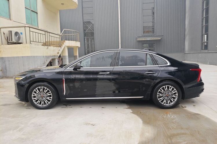 红旗H5 2023款 1.5T DCT智联旗韵版车身外观4