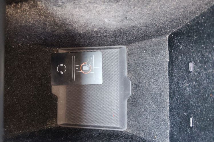 特斯拉 Model 3 2021款 标准续航后驱升级版中控内饰11