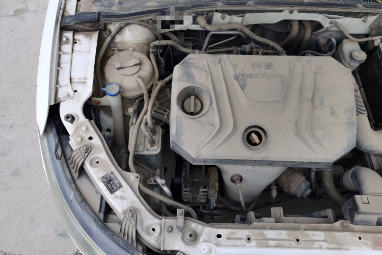 奔腾B30 2016款 1.6L 自动尊享型机舱底盘25