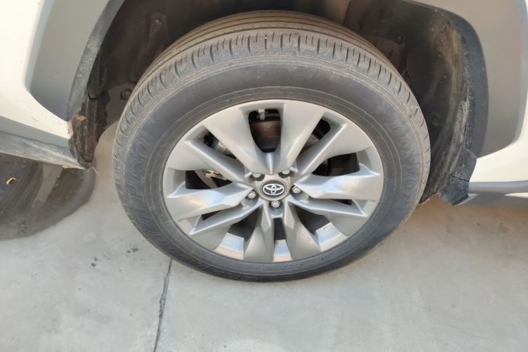 丰田 威兰达 2022款 2.0L CVT两驱豪华PLUS版车身外观6008