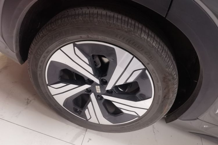 吉利银河 银河E5 2024款 530km 星舰版车身外观6008