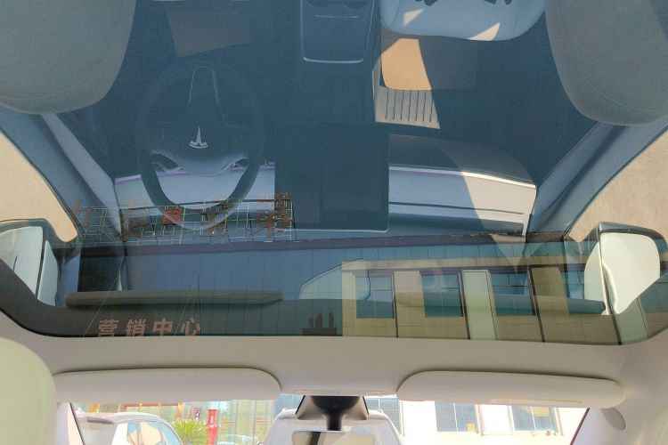 特斯拉 Model Y 2023款 后轮驱动版局部细节22