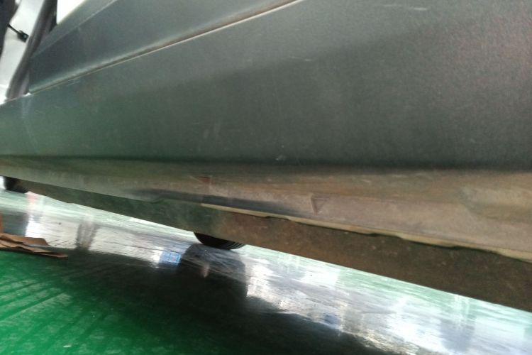 吉利几何E萤火虫 2022款 401KM 玲珑虎 4座机舱底盘30