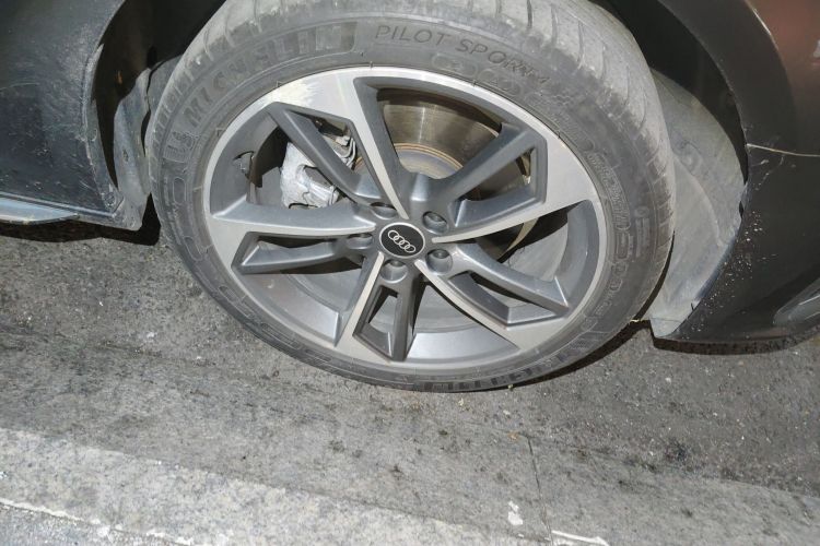 奥迪A4L 2022款 40 TFSI 时尚动感型车身外观10