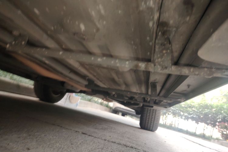 日产 奇骏 2014款 2.0L CVT舒适版 2WD局部细节9004