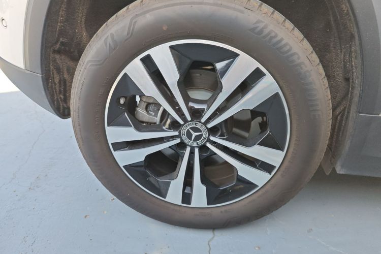 奔驰GLA 2023款 GLA 220车身外观6008