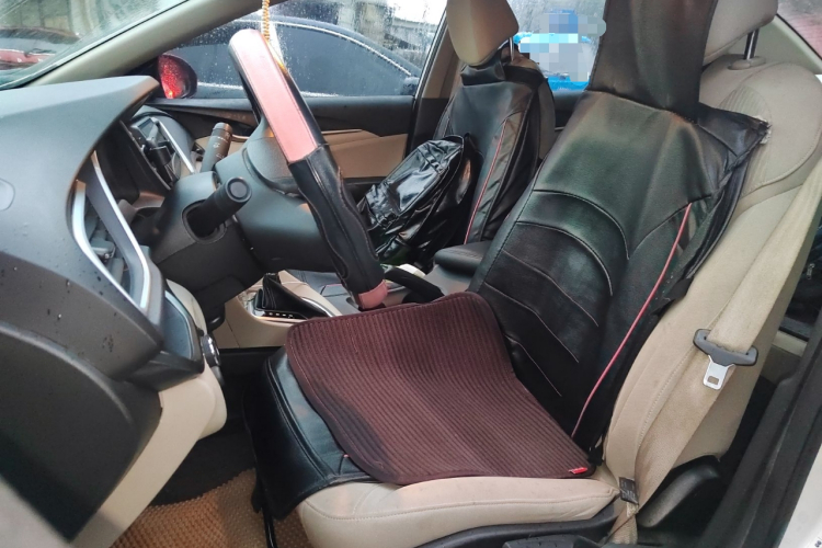 别克 英朗 2021款 典范 1.5L 自动进取型中控内饰19