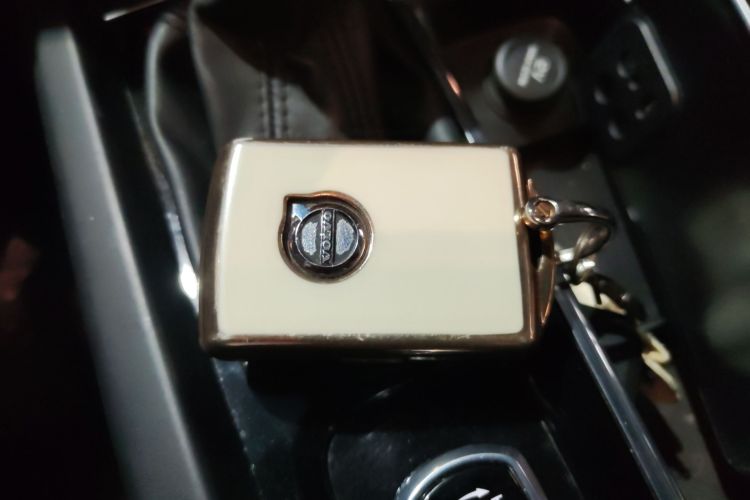 沃尔沃S60 2020款 T4 智逸豪华版中控内饰11