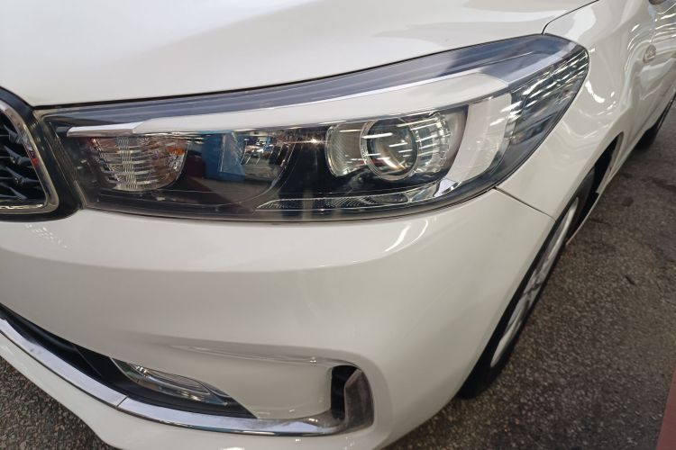 起亚K3 2016款 1.6L 自动天窗版局部细节36