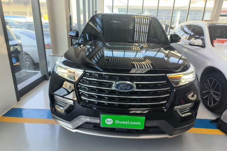 福特 探险者 2020款 EcoBoost 285 四驱风尚版 6座车身外观2