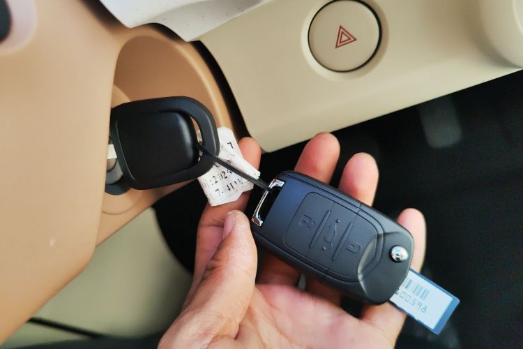 五菱汽车 宏光MINIEV 2024款 第三代 215km 青春版中控内饰11