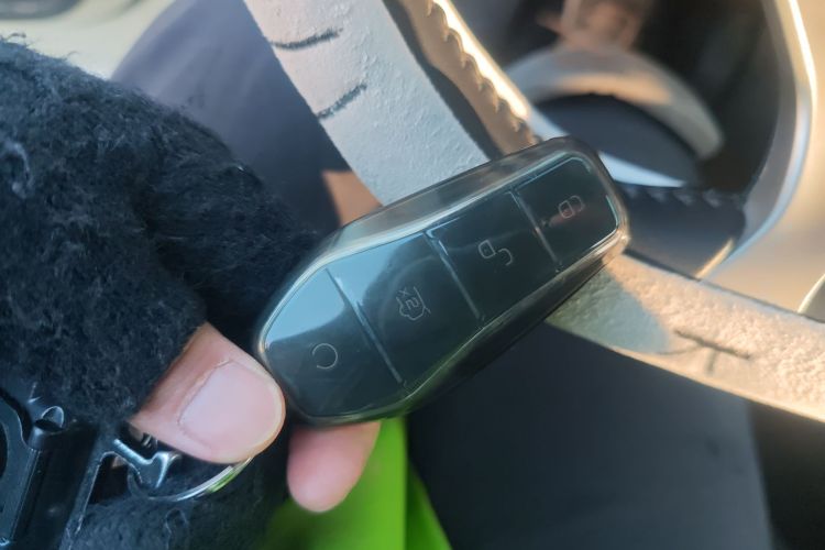 比亚迪 海豚 2023款 420km 时尚版中控内饰11