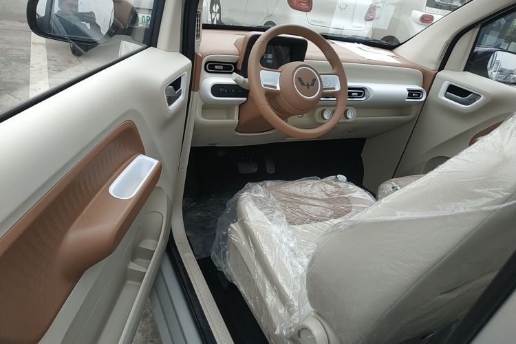 五菱汽车 宏光MINIEV 2024款 第三代 215km 青春版中控内饰7003