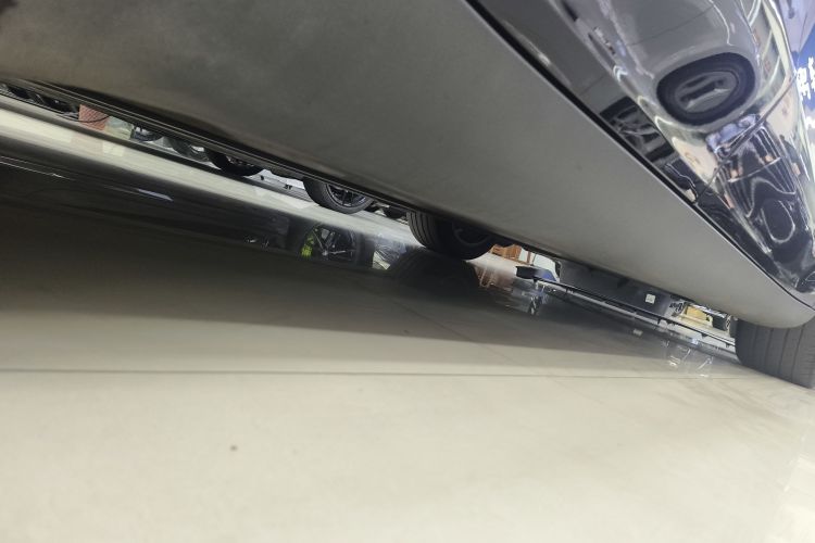 特斯拉 Model Y 2022款 改款 后轮驱动版局部细节9001