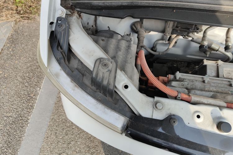 五菱汽车 宏光MINIEV 2020款 自在款 磷酸铁锂局部细节9006