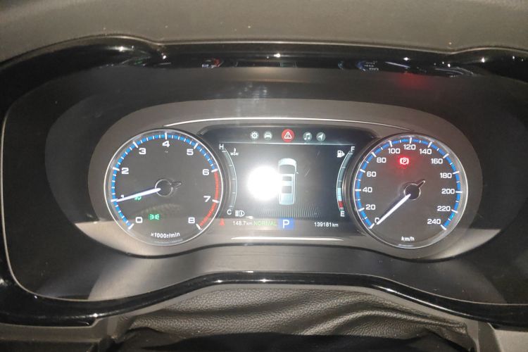 广汽传祺 传祺M8 2018款 320T 旗舰版中控内饰14