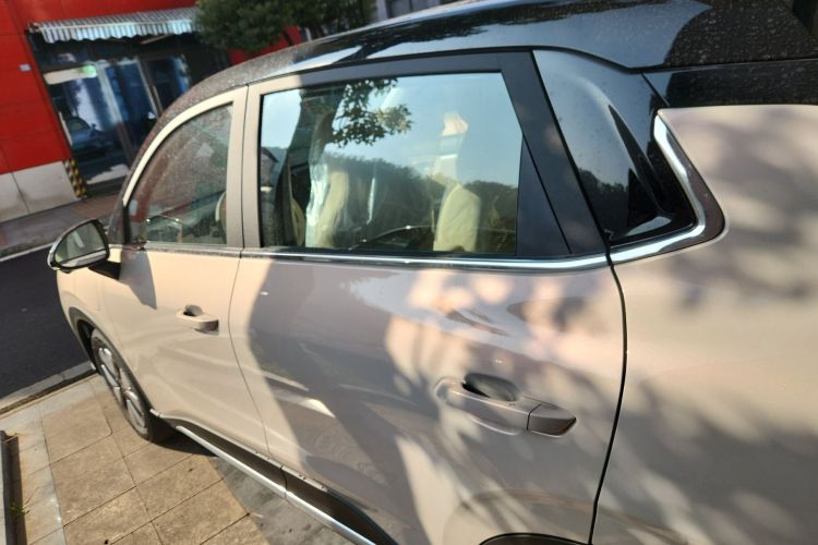 五菱汽车 缤果S 2025款 325km 尊享款车身外观4