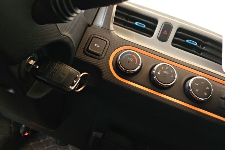 五菱汽车 宏光MINIEV 2020款 悦享款 磷酸铁锂中控内饰11