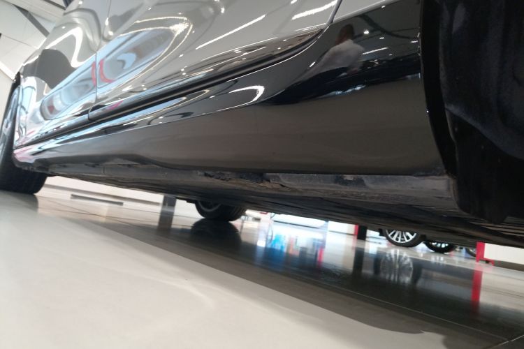 奔驰EQE 2022款 350 先型特别版局部细节9002