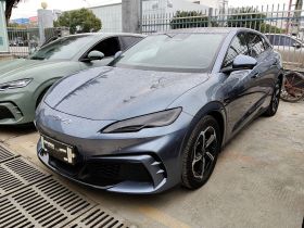 比亚迪 海豹06GT 2025款 智驾版 605热浪版