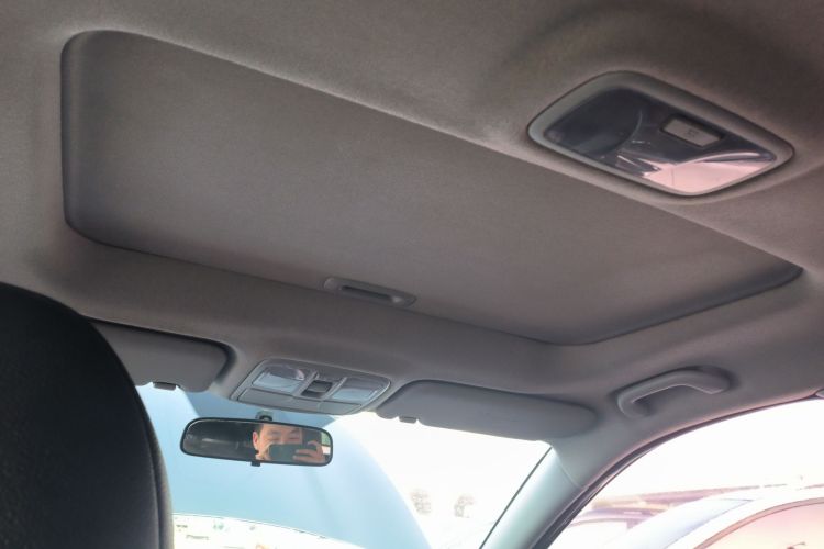 北京现代ix35 2015款 2.0L 自动两驱智能型 国IV中控内饰22