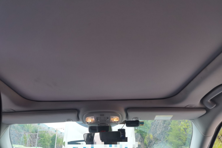 Jeep 指南者 2021款 220T 自动领先版局部细节22