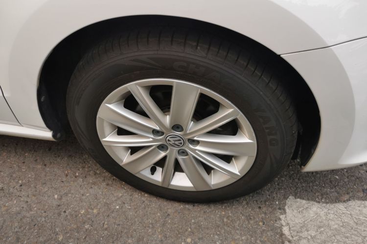 大众 Polo 2014款 1.4L 自动舒适版车身外观10