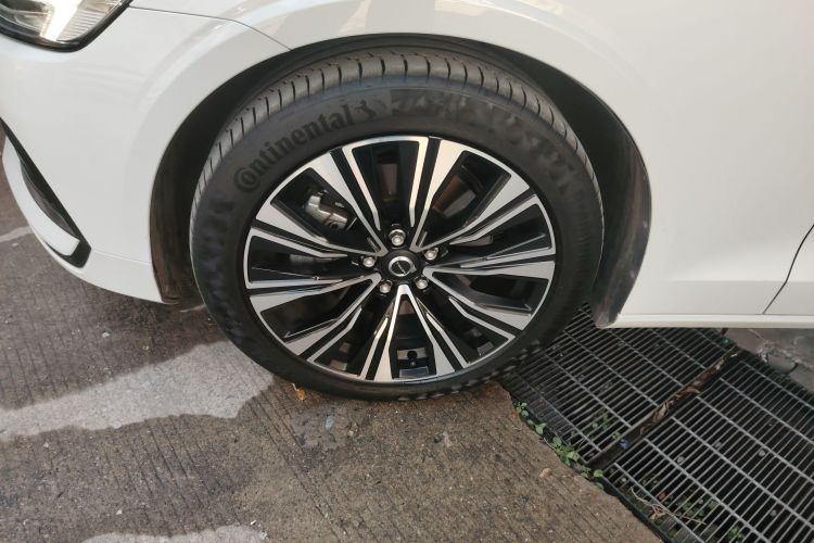 沃尔沃V60 2024款 B5 智远豪华版车身外观6007