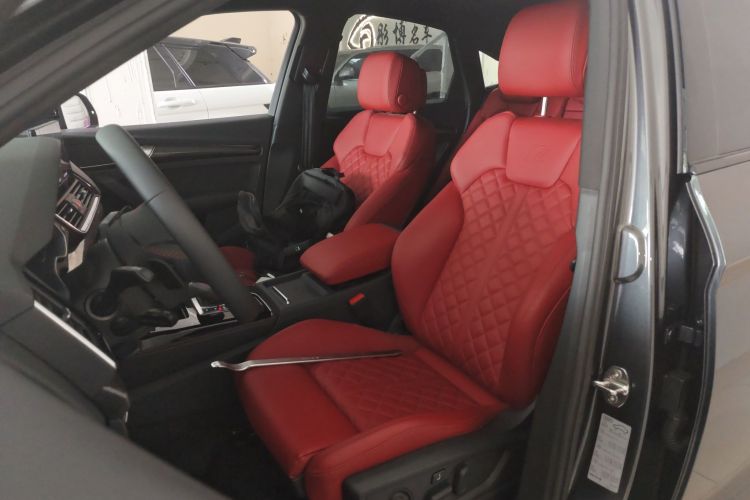 奥迪SQ5 Sportback 2023款 3.0 TFSI quattro中控内饰19