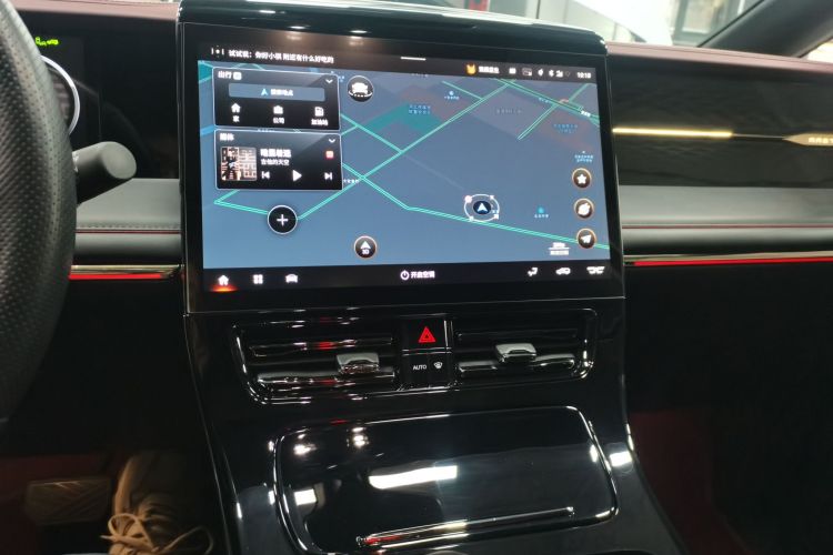 广汽传祺 传祺M8 2023款 宗师系列 双擎 御尊版中控内饰16