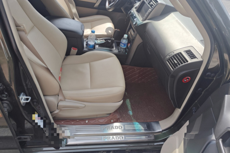 丰田 普拉多（平行进口）局部细节9005