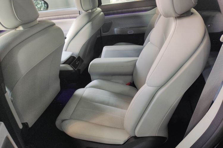 蔚来ES8 2023款 100kWh中控内饰21